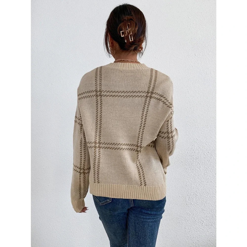 Plaid Pattern Drop Shoulder Sweater grid minimalist black white - Picture 7 of 9